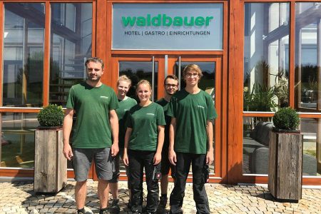 Waldbauer begrüßt neue Lehrlinge 2017