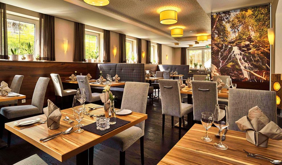 Gastroeinrichtungen aus dem Bayerischen Wald von Waldbauer | Restaurant Hotel Das Reiners